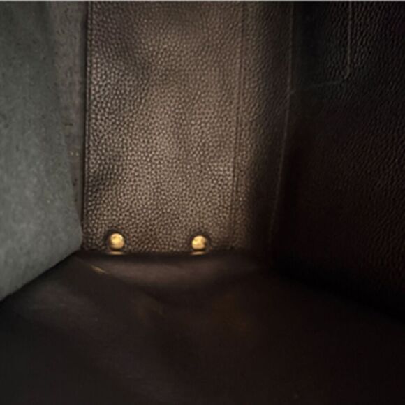 Salvadore Ferragamo Black Leather Tote Bag - Picture 7 of 17